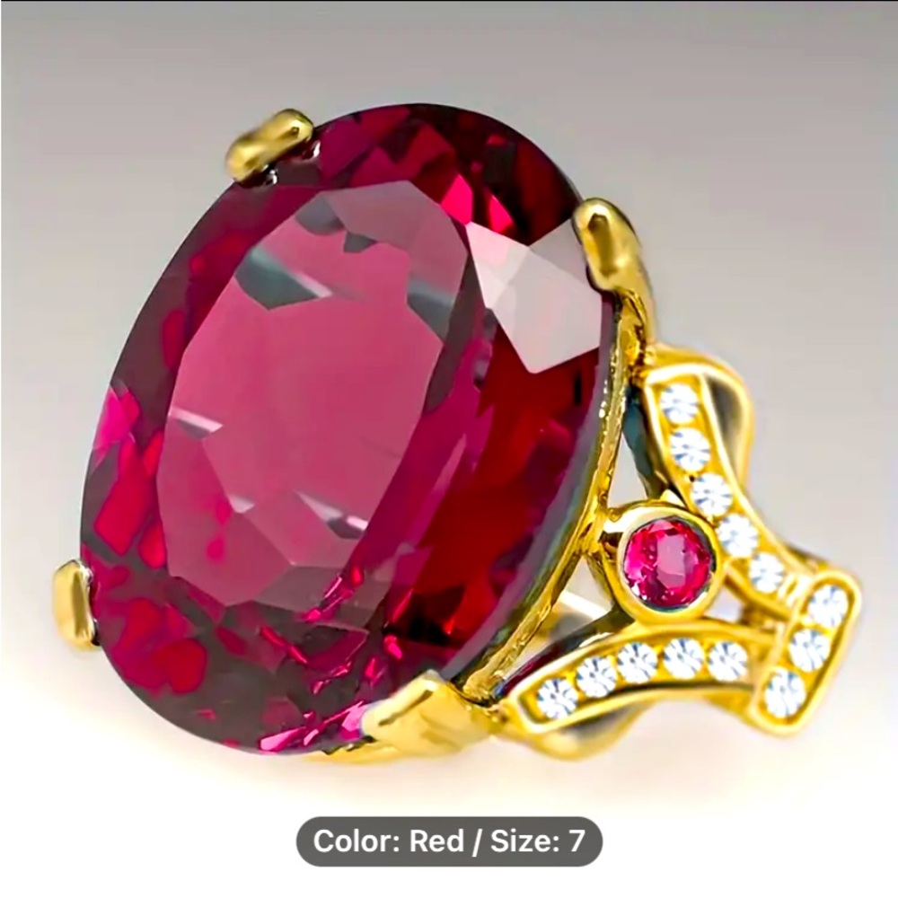 Elegant Ring Inlaid Zirconia In Egg Shape.